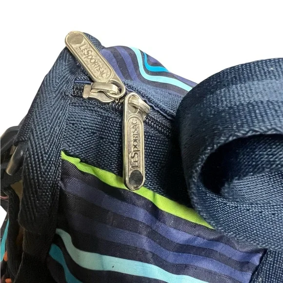 LeSportsac Essential Baby Weekender Bag Diaper Tote, excellent condition - Picture 6 of 8